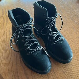 Timberland black suede boots NWT